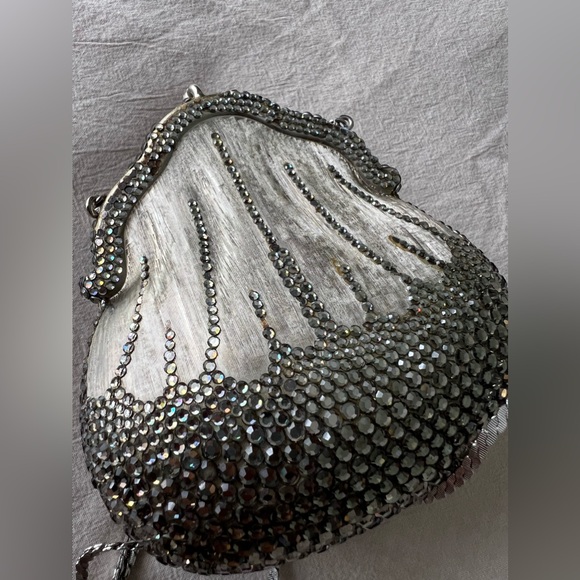 Judith Leiber Chatelaine Swarovski Crystals Minaudiere Clutch - Picture 3 of 5